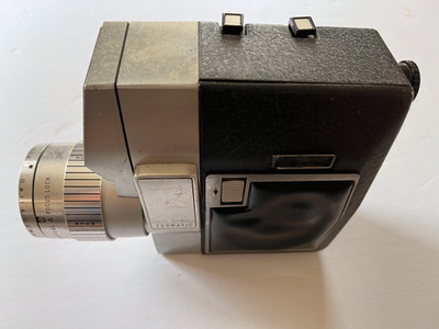 Vintage Bell & Howell Duo Speed Zoomatic 8mm Movie Camera - Collectible Film Equipment